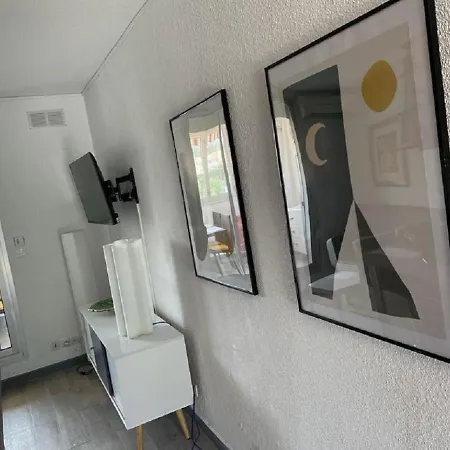 Entre St-Raphael Et St-Tropez. Studio Pieds Dans L'Eau, A Partir De 600 Euros/Semaine. Saint Aygulf Exterior foto